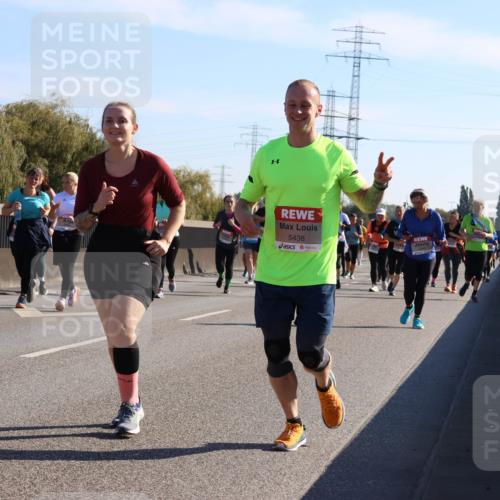 03.10.2025 - Köhlbrandbrückenlauf Strokosch-Dieckow http://msf.ph/oto/9108948 03.10.2025 12:23:14 Position 3 5438 meine-sportfotos.de