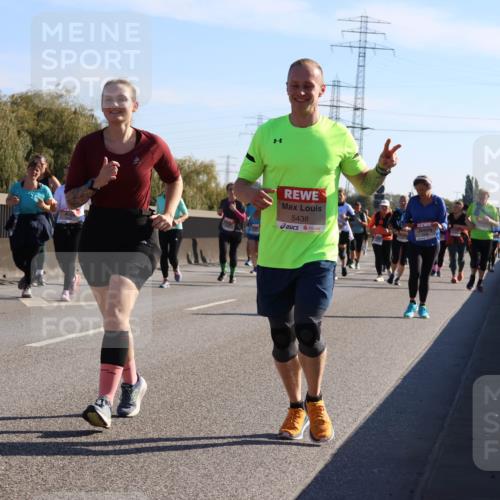 03.10.2025 - Köhlbrandbrückenlauf Strokosch-Dieckow http://msf.ph/oto/9108955 03.10.2025 12:23:14 Position 3 5438 meine-sportfotos.de