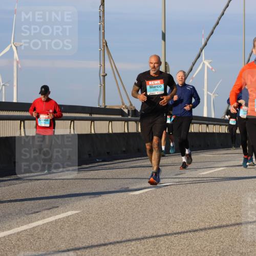 03.10.2025 - Köhlbrandbrückenlauf Strokosch-Dieckow http://msf.ph/oto/9108967 03.10.2025 09:39:56 Position 2 1194, 3719 meine-sportfotos.de