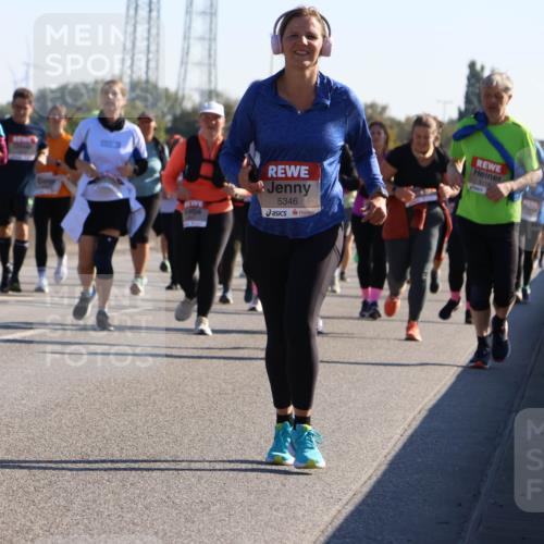 03.10.2025 - Köhlbrandbrückenlauf Strokosch-Dieckow http://msf.ph/oto/9108972 03.10.2025 12:23:16 Position 3 5346, 6116 meine-sportfotos.de