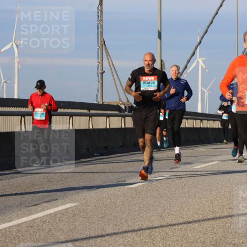 03.10.2025 - Köhlbrandbrückenlauf Strokosch-Dieckow http://msf.ph/oto/9108974 03.10.2025 09:39:56 Position 2 1194, 3719 meine-sportfotos.de