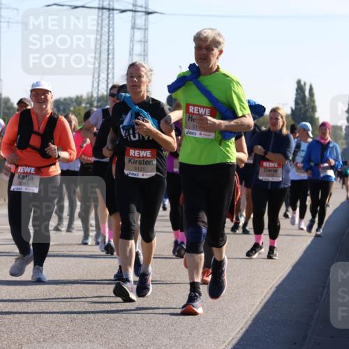 03.10.2025 - Köhlbrandbrückenlauf Strokosch-Dieckow http://msf.ph/oto/9108996 03.10.2025 12:23:19 Position 3 5241, 5121, 51, 5318 meine-sportfotos.de