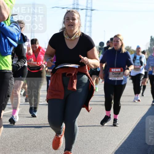03.10.2025 - Köhlbrandbrückenlauf Strokosch-Dieckow http://msf.ph/oto/9109033 03.10.2025 12:23:23 Position 3 5116, 52, 5318 meine-sportfotos.de