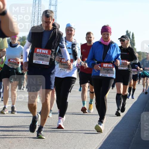 03.10.2025 - Köhlbrandbrückenlauf Strokosch-Dieckow http://msf.ph/oto/9109051 03.10.2025 12:23:27 Position 3 144, 4914, 6695, 4438, 5184, 4680 meine-sportfotos.de
