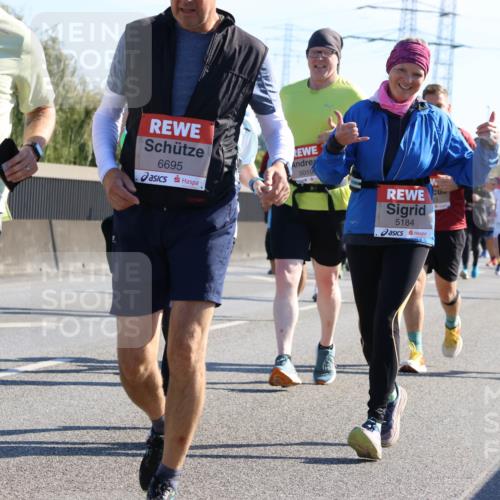 03.10.2025 - Köhlbrandbrückenlauf Strokosch-Dieckow http://msf.ph/oto/9109072 03.10.2025 12:23:30 Position 3 4144, 6695, 5010, 5184, 4680 meine-sportfotos.de