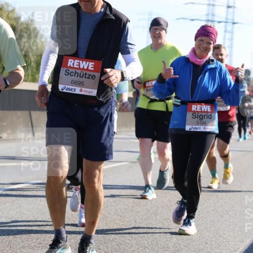 03.10.2025 - Köhlbrandbrückenlauf Strokosch-Dieckow http://msf.ph/oto/9109083 03.10.2025 12:23:30 Position 3 4144, 6695, 5184 meine-sportfotos.de