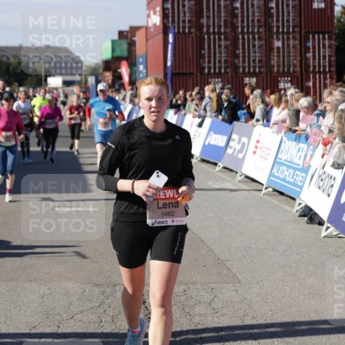 03.10.2025 - Köhlbrandbrückenlauf Jannik Wohlers http://msf.ph/oto/9109089 03.10.2025 13:29:37 Ziel 4629, 4660, 4720, 4733, 5470, 5482, 5601, 6093, 6156, 6215, 6334, 6335, 6336, 6351, 6387, 6439, 6539, 6543, 6554, 6555 meine-sportfotos.de
