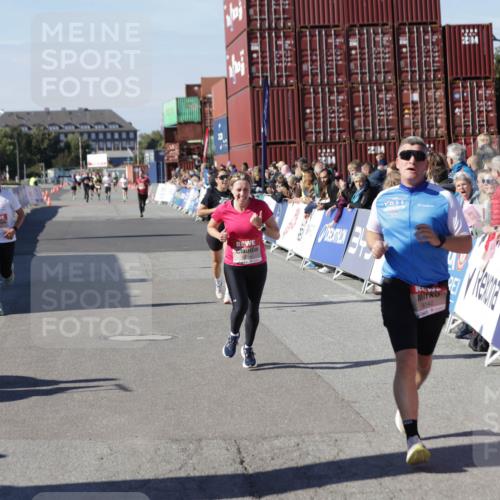 03.10.2025 - Köhlbrandbrückenlauf Jannik Wohlers http://msf.ph/oto/9109127 03.10.2025 12:59:46 Ziel 4074, 4111, 4215, 4270, 4475, 6142, 6254, 6364, 6601, 6616, 6654, 6754 meine-sportfotos.de