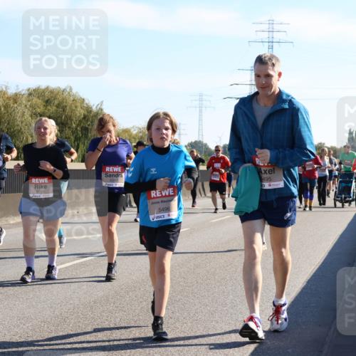 03.10.2025 - Köhlbrandbrückenlauf Strokosch-Dieckow http://msf.ph/oto/9109167 03.10.2025 12:23:45 Position 3 5378, 5310, 5496, 6495 meine-sportfotos.de