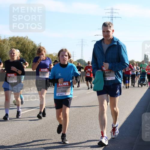 03.10.2025 - Köhlbrandbrückenlauf Strokosch-Dieckow http://msf.ph/oto/9109172 03.10.2025 12:23:45 Position 3 5310, 5378, 5496, 5495 meine-sportfotos.de