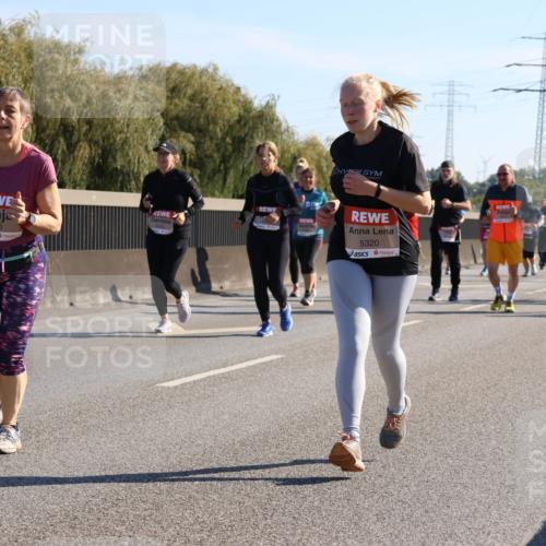 03.10.2025 - Köhlbrandbrückenlauf Strokosch-Dieckow http://msf.ph/oto/9109177 03.10.2025 12:23:48 Position 3 5065, 5320 meine-sportfotos.de