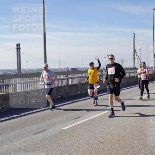 03.10.2025 - Köhlbrandbrückenlauf Michael Burmester http://msf.ph/oto/9109185 03.10.2025 12:51:46 Position 2  meine-sportfotos.de