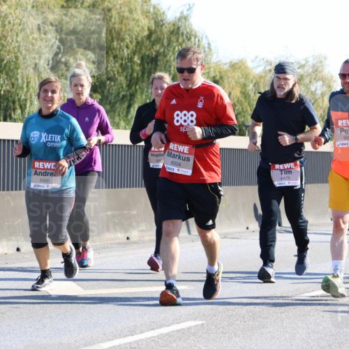 03.10.2025 - Köhlbrandbrückenlauf Strokosch-Dieckow http://msf.ph/oto/9109186 03.10.2025 12:23:51 Position 3 1047, 5466, 888, 645, 6004, 6475, 6003 meine-sportfotos.de