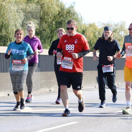 03.10.2025 - Köhlbrandbrückenlauf Strokosch-Dieckow http://msf.ph/oto/9109191 03.10.2025 12:23:51 Position 3 5466, 888, 64, 6004, 6475, 6003 meine-sportfotos.de