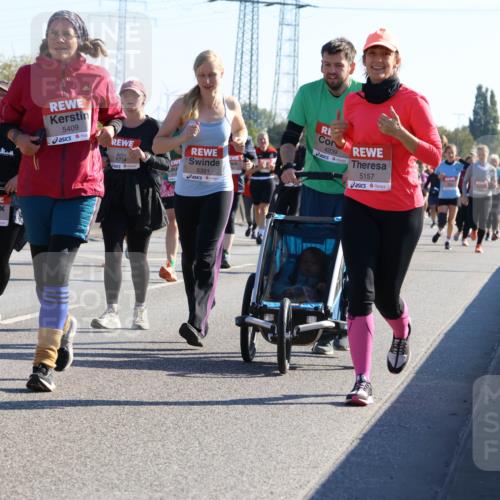 03.10.2025 - Köhlbrandbrückenlauf Strokosch-Dieckow http://msf.ph/oto/9109203 03.10.2025 12:23:53 Position 3 5362, 5409, 6734, 5391, 4239, 5157 meine-sportfotos.de