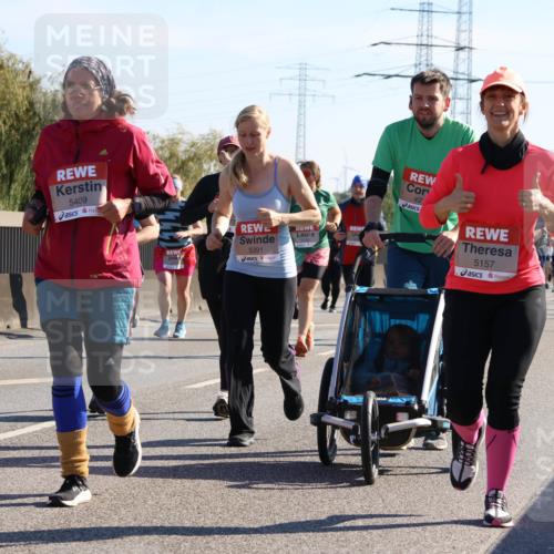 03.10.2025 - Köhlbrandbrückenlauf Strokosch-Dieckow http://msf.ph/oto/9109216 03.10.2025 12:23:54 Position 3 6003, 5409, 5391, 42, 5157 meine-sportfotos.de
