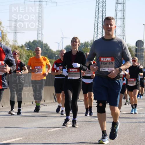 03.10.2025 - Köhlbrandbrückenlauf Strokosch-Dieckow http://msf.ph/oto/9109233 03.10.2025 12:23:57 Position 3 5985, 5504, 4970, 5442, 5215, 4708 meine-sportfotos.de