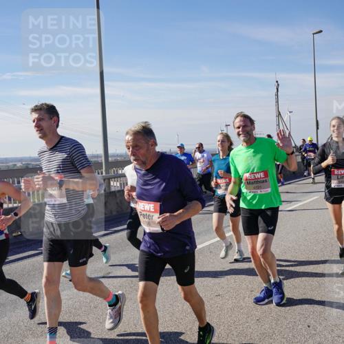 03.10.2025 - Köhlbrandbrückenlauf Michael Burmester http://msf.ph/oto/9109288 03.10.2025 12:51:50 Position 2 4816, 4876, 4756, 4721, 5453 meine-sportfotos.de