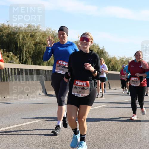 03.10.2025 - Köhlbrandbrückenlauf Strokosch-Dieckow http://msf.ph/oto/9109338 03.10.2025 12:24:10 Position 3 5036, 5060, 5215, 5507, 5533 meine-sportfotos.de