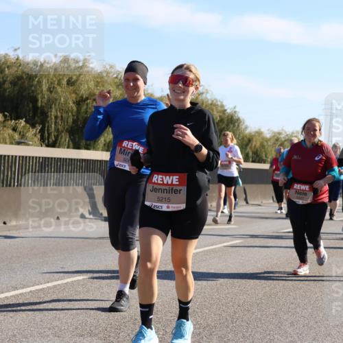 03.10.2025 - Köhlbrandbrückenlauf Strokosch-Dieckow http://msf.ph/oto/9109343 03.10.2025 12:24:10 Position 3 5036, 500, 5215, 5507, 5533 meine-sportfotos.de