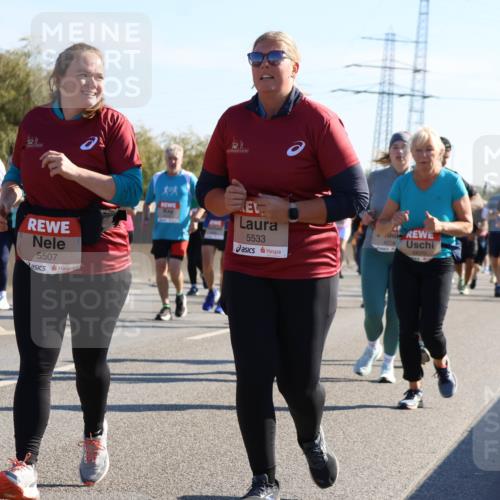 03.10.2025 - Köhlbrandbrückenlauf Strokosch-Dieckow http://msf.ph/oto/9109358 03.10.2025 12:24:11 Position 3 5507, 5533, 4218, 6670 meine-sportfotos.de