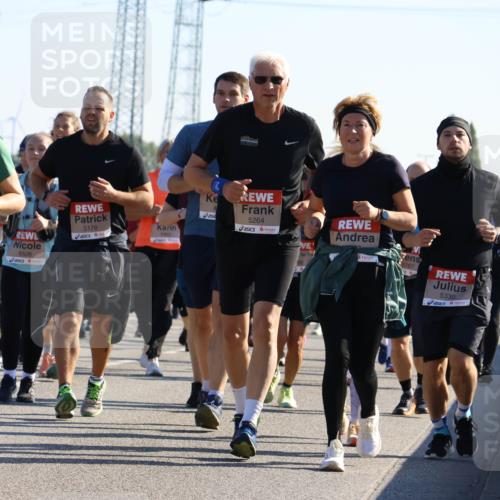 03.10.2025 - Köhlbrandbrückenlauf Strokosch-Dieckow http://msf.ph/oto/9109382 03.10.2025 12:24:17 Position 3 4921, 6526, 5264, 5176, 5767, 5330 meine-sportfotos.de