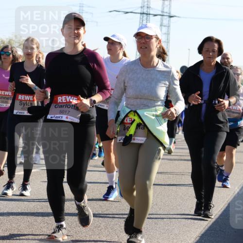 03.10.2025 - Köhlbrandbrückenlauf Strokosch-Dieckow http://msf.ph/oto/9109401 03.10.2025 12:24:26 Position 3 5539, 4579, 5017, 4574, 5557 meine-sportfotos.de