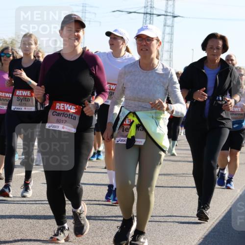 03.10.2025 - Köhlbrandbrückenlauf Strokosch-Dieckow http://msf.ph/oto/9109403 03.10.2025 12:24:26 Position 3 5539, 4575, 574, 5017, 5557 meine-sportfotos.de