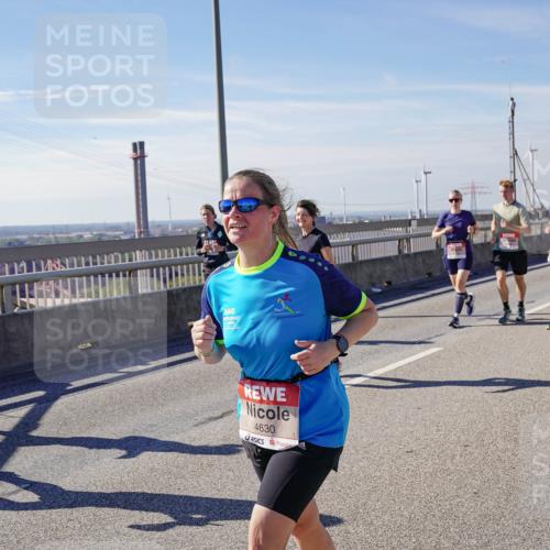 03.10.2025 - Köhlbrandbrückenlauf Michael Burmester http://msf.ph/oto/9109447 03.10.2025 12:51:56 Position 2 4630 meine-sportfotos.de
