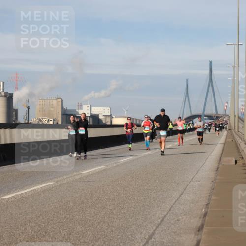 03.10.2025 - Köhlbrandbrückenlauf Lena Gebhardt http://msf.ph/oto/9109457 03.10.2025 10:14:36 Position 2  meine-sportfotos.de
