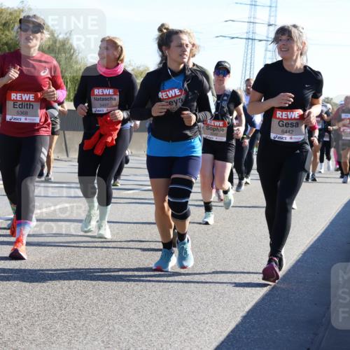 03.10.2025 - Köhlbrandbrückenlauf Strokosch-Dieckow http://msf.ph/oto/9109473 03.10.2025 12:24:33 Position 3 5289, 5368, 5497, 465, 6442 meine-sportfotos.de