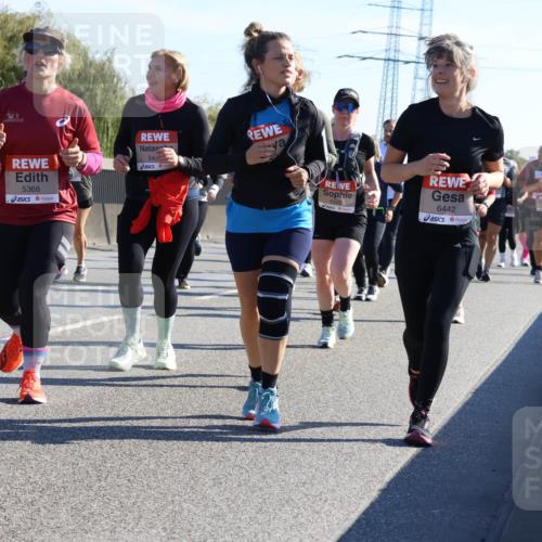 03.10.2025 - Köhlbrandbrückenlauf Strokosch-Dieckow http://msf.ph/oto/9109477 03.10.2025 12:24:33 Position 3 5289, 5368, 54, 6442, 4 meine-sportfotos.de
