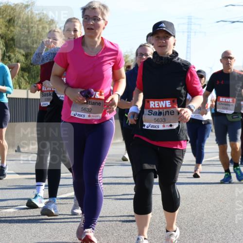 03.10.2025 - Köhlbrandbrückenlauf Strokosch-Dieckow http://msf.ph/oto/9109501 03.10.2025 12:24:37 Position 3 5425, 5390, 5632, 5633, 5246 meine-sportfotos.de