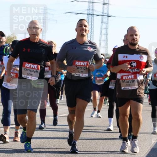 03.10.2025 - Köhlbrandbrückenlauf Strokosch-Dieckow http://msf.ph/oto/9109510 03.10.2025 12:24:39 Position 3 5416, 5248, 5246, 415, 5247, 292 meine-sportfotos.de