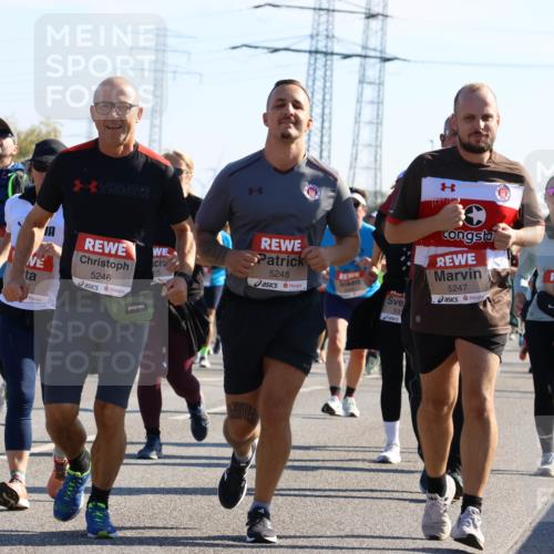 03.10.2025 - Köhlbrandbrückenlauf Strokosch-Dieckow http://msf.ph/oto/9109515 03.10.2025 12:24:39 Position 3 5416, 5248, 15, 5246, 5247 meine-sportfotos.de