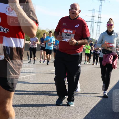 03.10.2025 - Köhlbrandbrückenlauf Strokosch-Dieckow http://msf.ph/oto/9109538 03.10.2025 12:24:43 Position 3 1919, 5247, 5584, 5292 meine-sportfotos.de