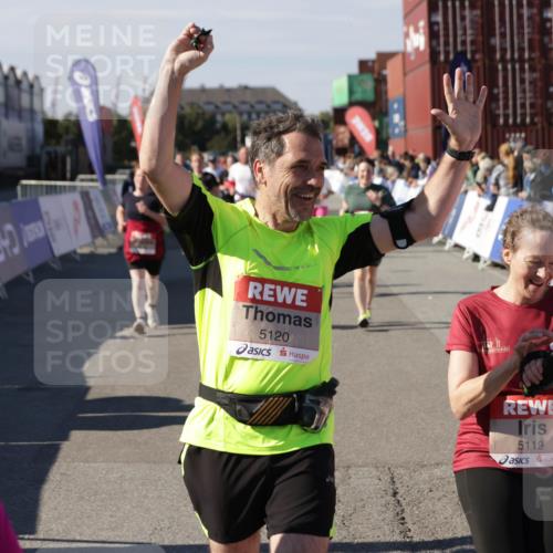 03.10.2025 - Köhlbrandbrückenlauf Jannik Wohlers http://msf.ph/oto/9109546 03.10.2025 13:29:46 Ziel 4629, 4660, 4714, 4720, 4733, 5119, 5120, 5260, 5333, 5482, 5574, 5944, 6066, 6093, 6215, 6439 meine-sportfotos.de