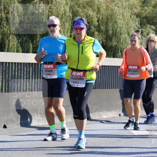 03.10.2025 - Köhlbrandbrückenlauf Strokosch-Dieckow http://msf.ph/oto/9109578 03.10.2025 12:24:49 Position 3 6462, 6463, 6304 meine-sportfotos.de