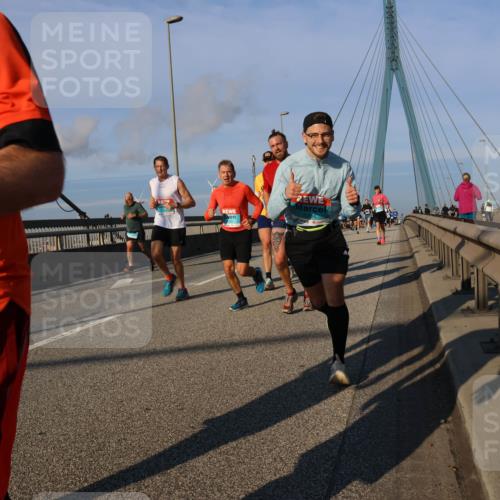 03.10.2025 - Köhlbrandbrückenlauf Strokosch-Dieckow http://msf.ph/oto/9109597 03.10.2025 09:40:51 Position 2  meine-sportfotos.de