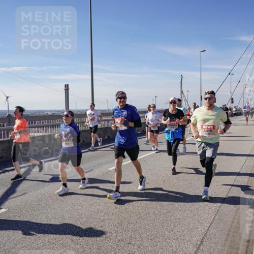 03.10.2025 - Köhlbrandbrückenlauf Michael Burmester http://msf.ph/oto/9109598 03.10.2025 12:52:04 Position 2 4144 meine-sportfotos.de