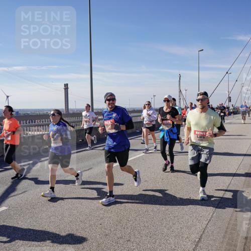 03.10.2025 - Köhlbrandbrückenlauf Michael Burmester http://msf.ph/oto/9109608 03.10.2025 12:52:04 Position 2 4144 meine-sportfotos.de