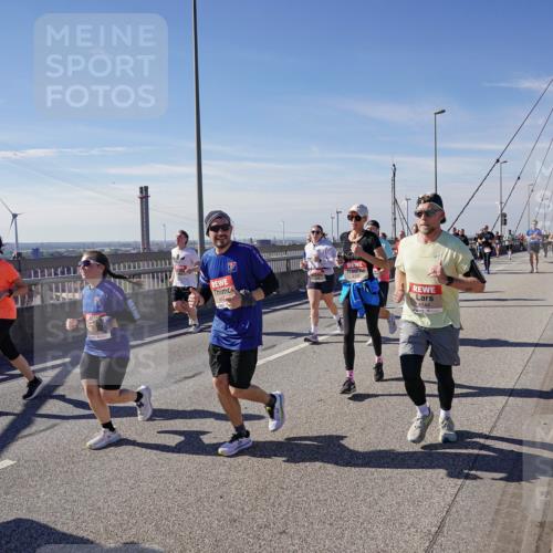 03.10.2025 - Köhlbrandbrückenlauf Michael Burmester http://msf.ph/oto/9109616 03.10.2025 12:52:04 Position 2 4748, 4144 meine-sportfotos.de