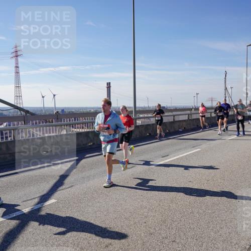 03.10.2025 - Köhlbrandbrückenlauf Michael Burmester http://msf.ph/oto/9109669 03.10.2025 12:52:07 Position 2  meine-sportfotos.de