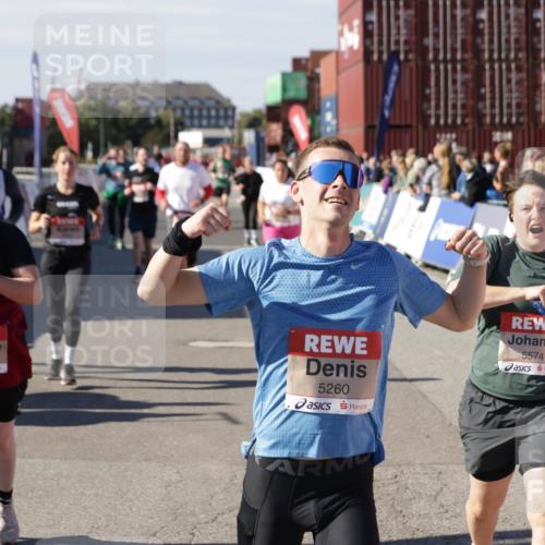03.10.2025 - Köhlbrandbrückenlauf Jannik Wohlers http://msf.ph/oto/9109673 03.10.2025 13:29:49 Ziel 4629, 4660, 4714, 4720, 4733, 4825, 5119, 5120, 5260, 5333, 5574, 5930, 5944, 6066, 6093, 6215, 6234, 6698 meine-sportfotos.de