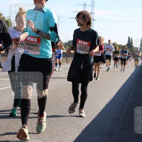 03.10.2025 - Köhlbrandbrückenlauf Strokosch-Dieckow http://msf.ph/oto/9109678 03.10.2025 12:25:09 Position 3 5835, 5831, 5832, 6820 meine-sportfotos.de