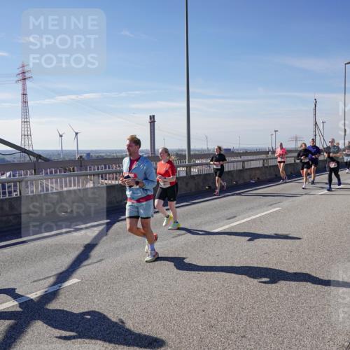 03.10.2025 - Köhlbrandbrückenlauf Michael Burmester http://msf.ph/oto/9109682 03.10.2025 12:52:07 Position 2  meine-sportfotos.de
