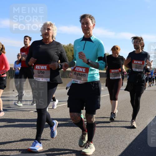 03.10.2025 - Köhlbrandbrückenlauf Strokosch-Dieckow http://msf.ph/oto/9109688 03.10.2025 12:25:11 Position 3 5260, 5835, 5832, 5830, 6820 meine-sportfotos.de