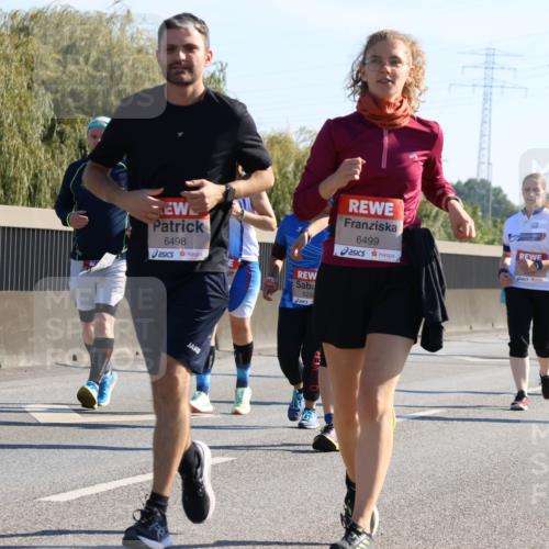 03.10.2025 - Köhlbrandbrückenlauf Strokosch-Dieckow http://msf.ph/oto/9109708 03.10.2025 12:25:15 Position 3 6498, 5252, 6499 meine-sportfotos.de