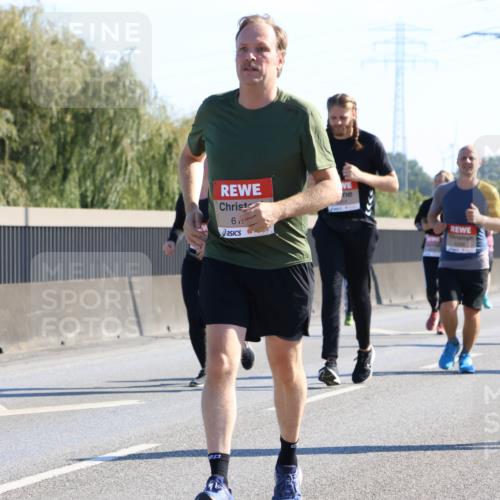 03.10.2025 - Köhlbrandbrückenlauf Strokosch-Dieckow http://msf.ph/oto/9109731 03.10.2025 12:25:25 Position 3 5281, 6 meine-sportfotos.de