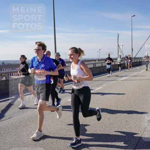 03.10.2025 - Köhlbrandbrückenlauf Michael Burmester http://msf.ph/oto/9109733 03.10.2025 12:52:10 Position 2 6812, 5570 meine-sportfotos.de